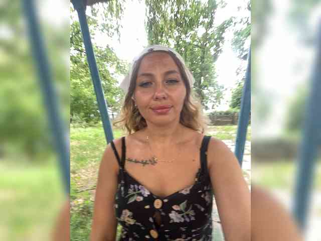 blueeyed_angel webcam