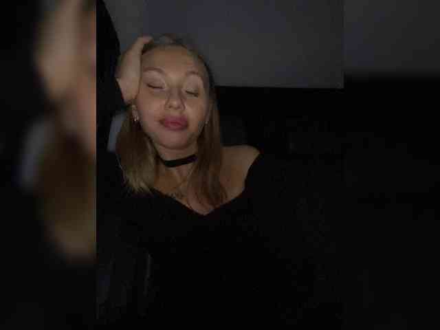 blueeyed_angel webcam