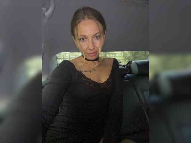 blueeyed_angel webcam