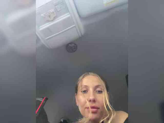blueeyed_angel webcam