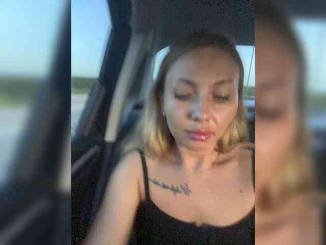 blueeyed_angel webcam
