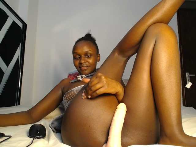 MissEbonyZ live cam on BongaCams