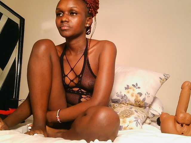 MissEbonyZ live cam on BongaCams