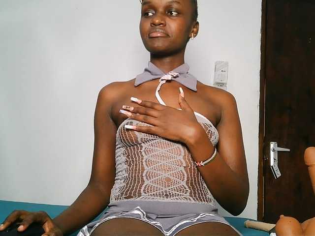 MissEbonyZ live cam on BongaCams