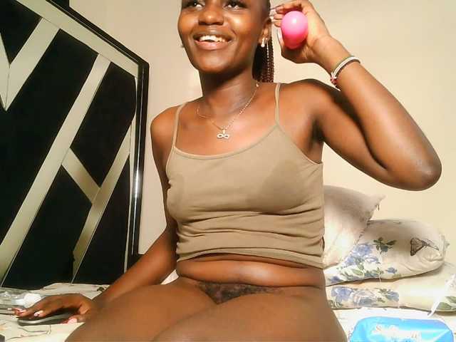 MissEbonyZ live cam on BongaCams