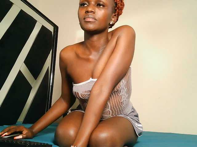 MissEbonyZ live cam on BongaCams