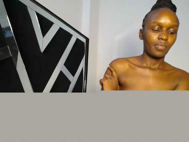 MissEbonyZ's BongaCams show and profile