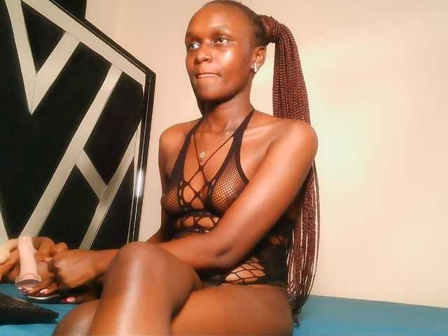 MissEbonyZ live cam on BongaCams