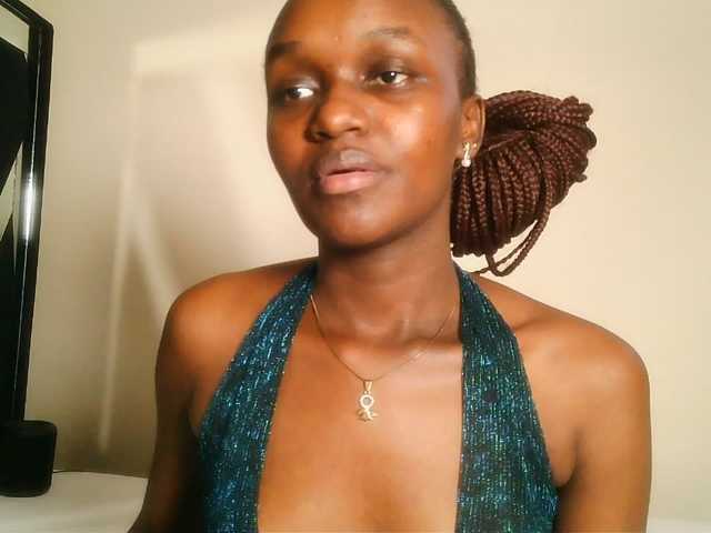 MissEbonyZ live cam on BongaCams