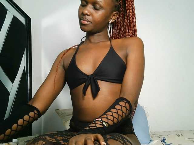 MissEbonyZ live cam on BongaCams