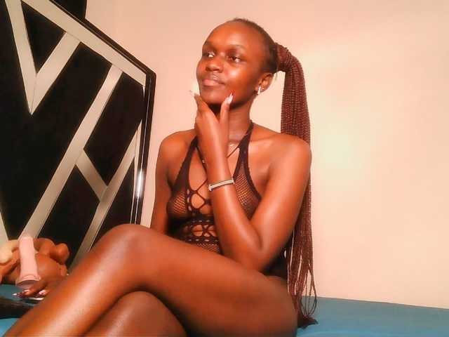 MissEbonyZ live cam on BongaCams