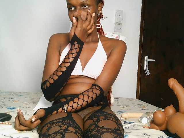 MissEbonyZ live webcam show