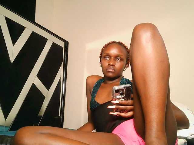 MissEbonyZ live cam on BongaCams