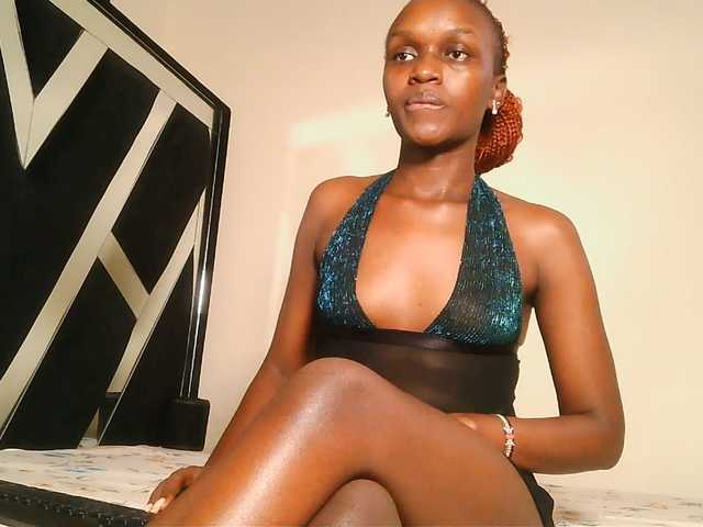 MissEbonyZ live cam on BongaCams