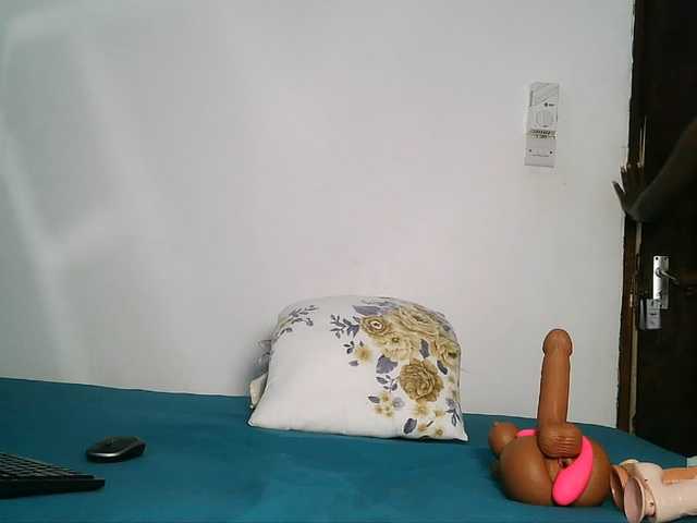 MissEbonyZ live webcam show