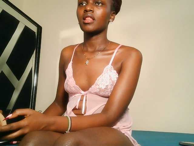 MissEbonyZ live cam on BongaCams