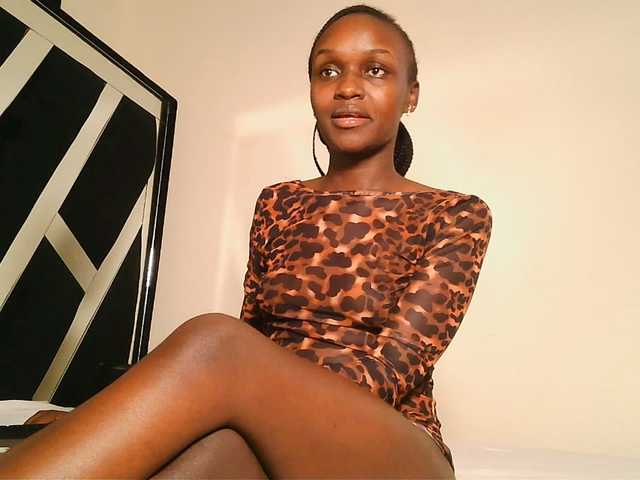 MissEbonyZ live cam on BongaCams