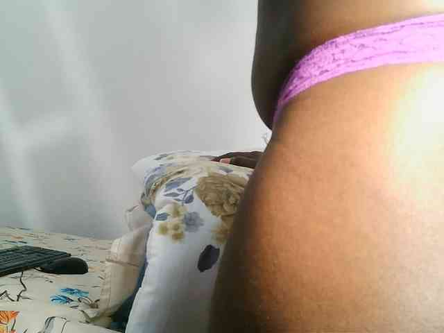 MissEbonyZ webcam