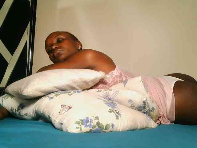 MissEbonyZ webcam