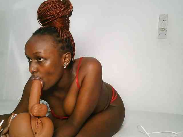 MissEbonyZ webcam