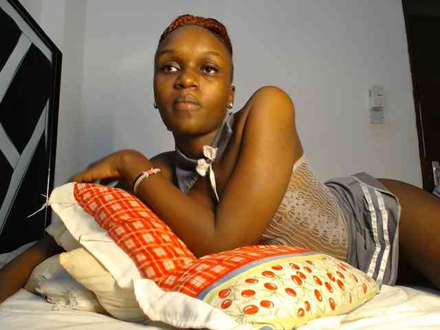 MissEbonyZ webcam