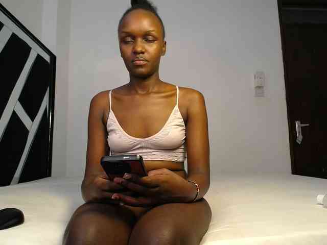 MissEbonyZ webcam