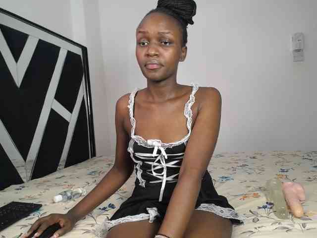 MissEbonyZ webcam