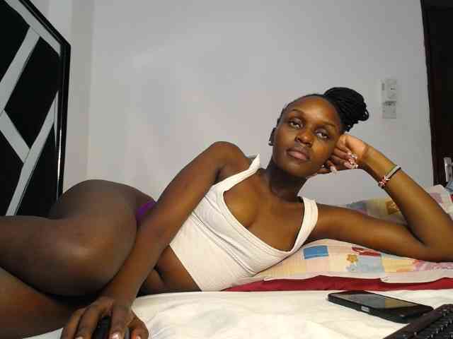 MissEbonyZ webcam