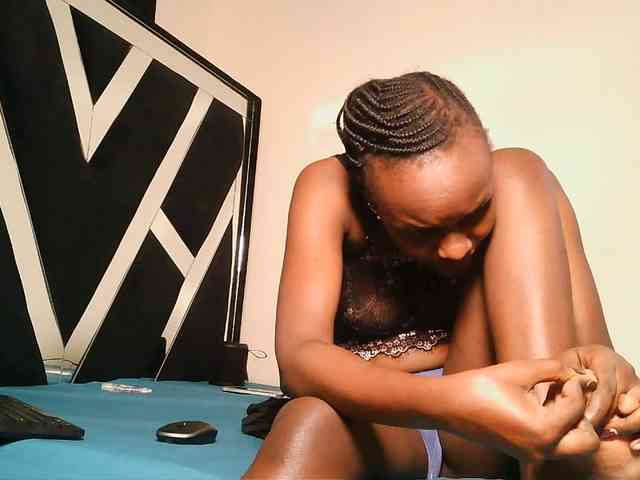 MissEbonyZ webcam