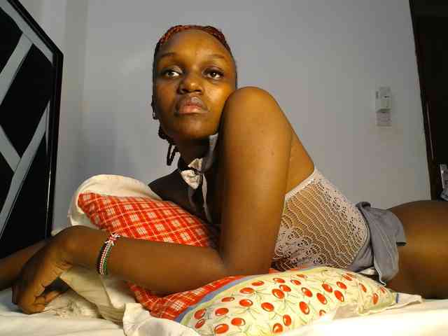 MissEbonyZ webcam