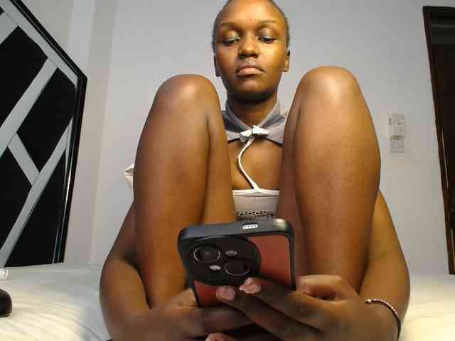 MissEbonyZ webcam