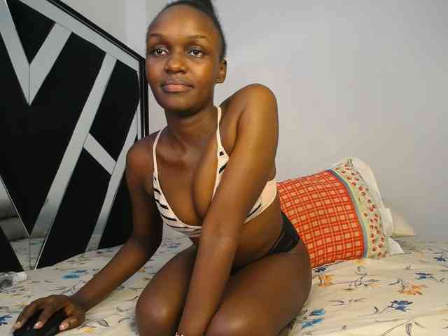 MissEbonyZ webcam