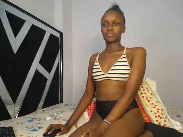 MissEbonyZ webcam
