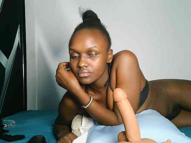 MissEbonyZ webcam