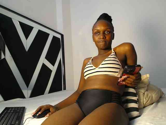 MissEbonyZ webcam