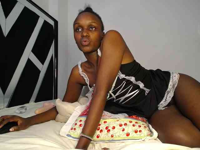 MissEbonyZ webcam