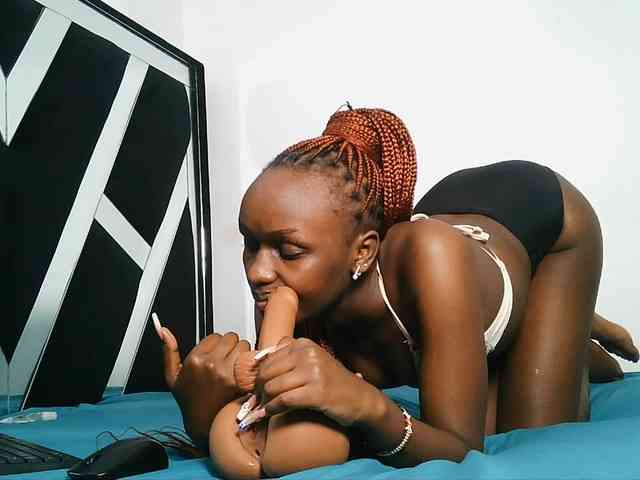 MissEbonyZ webcam