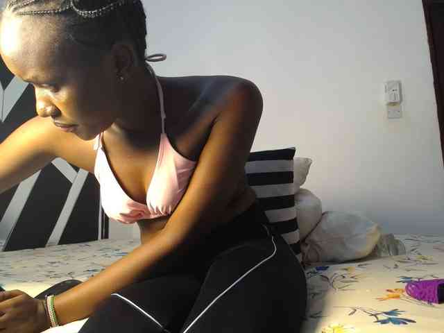 MissEbonyZ webcam