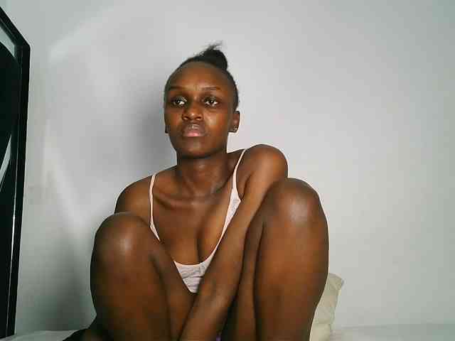 MissEbonyZ webcam