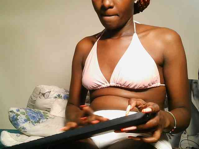 MissEbonyZ webcam