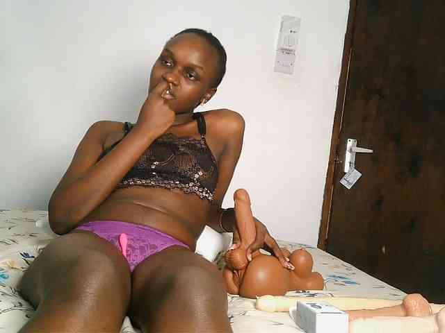 MissEbonyZ webcam