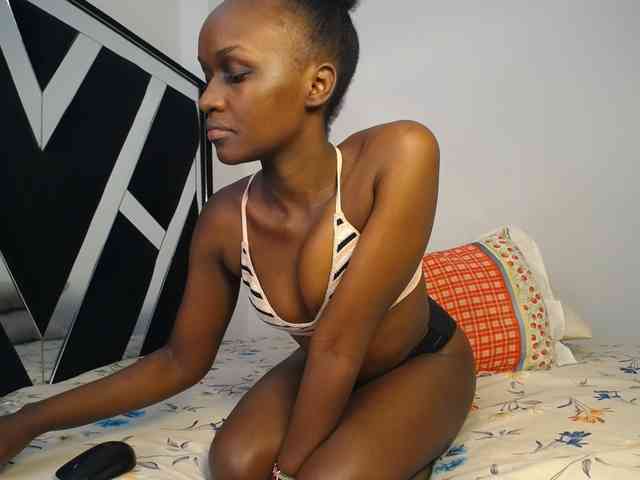 MissEbonyZ webcam