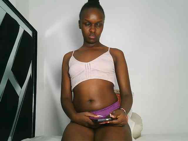 MissEbonyZ webcam