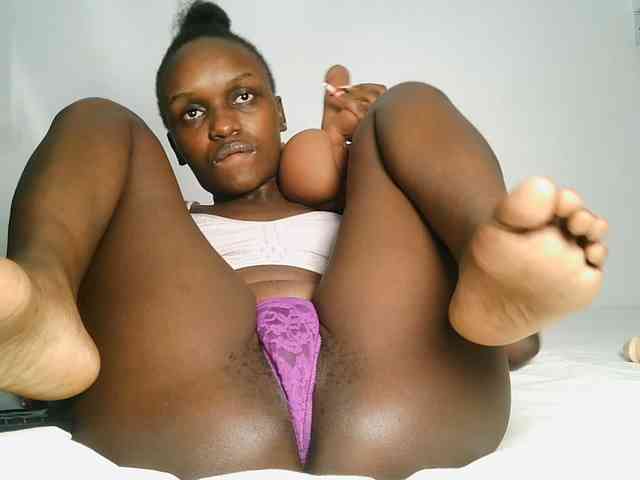 MissEbonyZ webcam