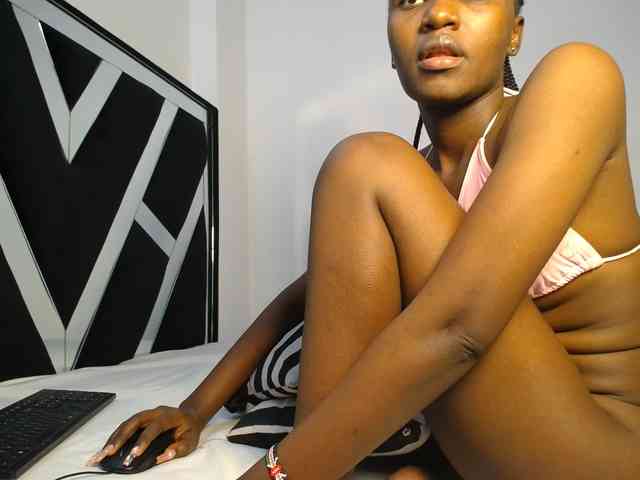 MissEbonyZ webcam