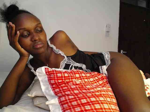 MissEbonyZ webcam