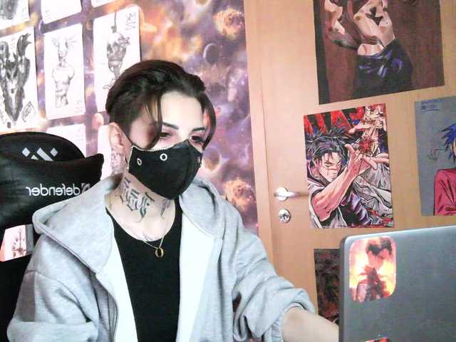 Dark-Pictur- live cam on BongaCams