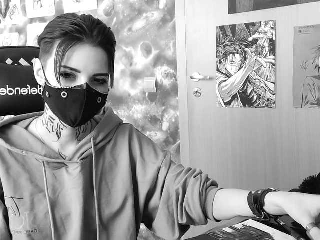 Dark-Pictur- live cam on BongaCams