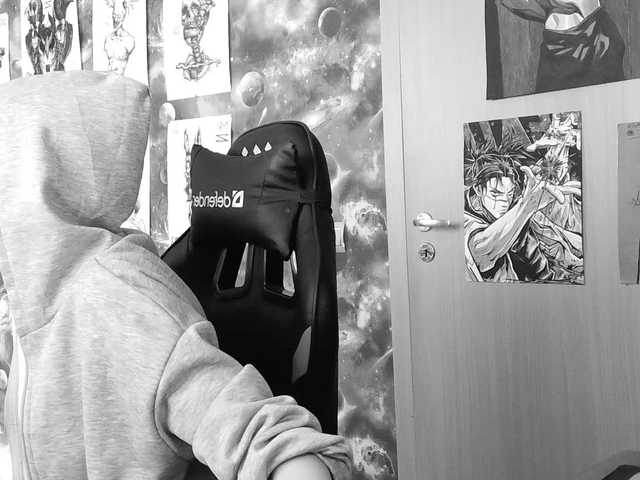 Dark-Pictur-