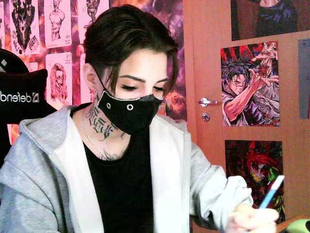 Dark-Pictur- Live Cam on BongaCams